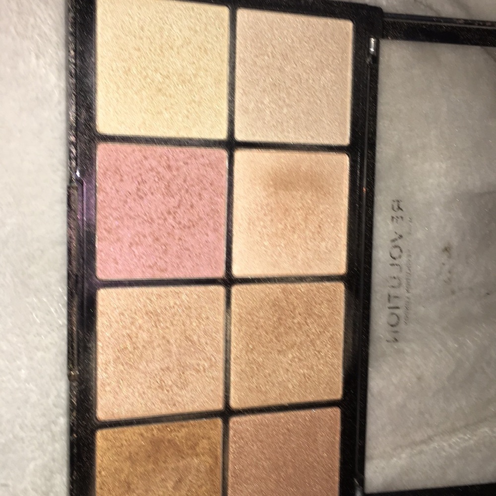 Ultra pro glow highlighter palette